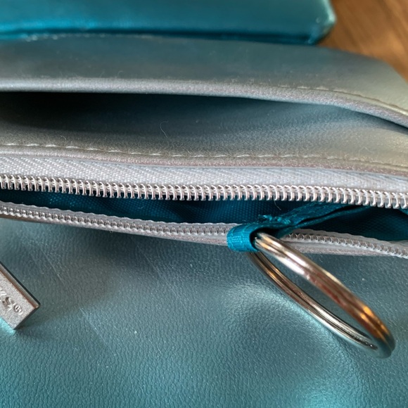 Card holder - Picture 3 of 4